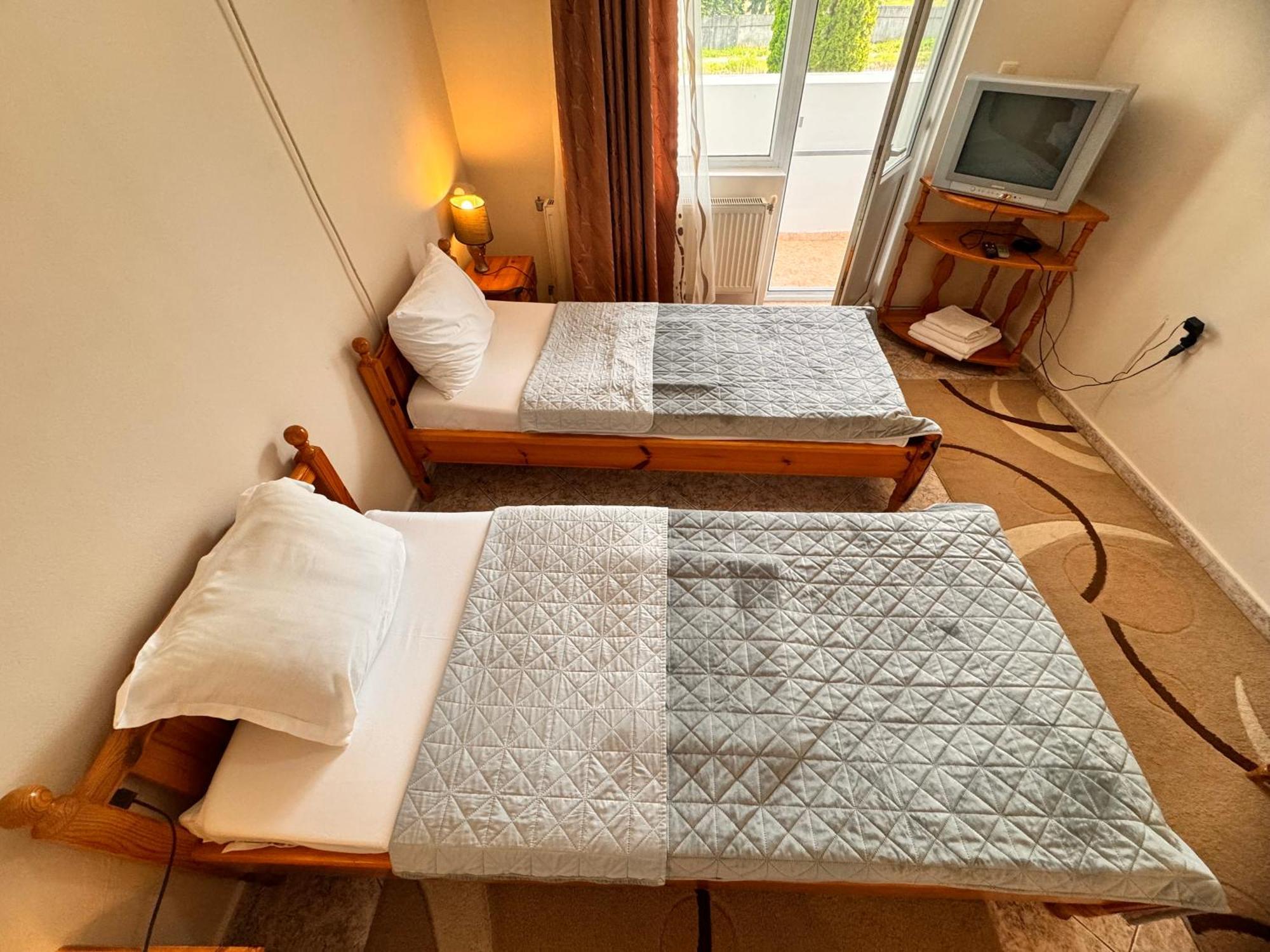 Motel International Berkovitsa Eksteriør billede