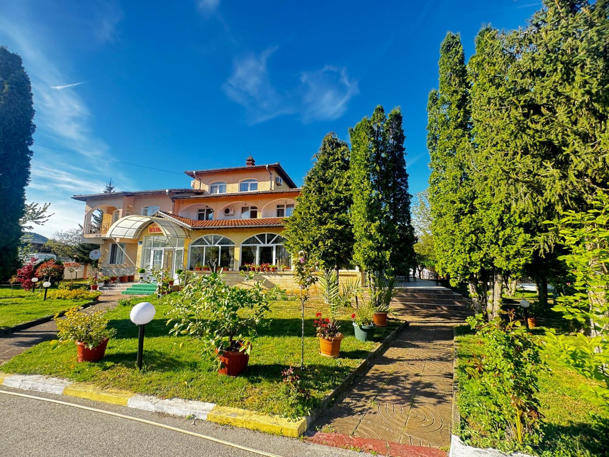 Motel International Berkovitsa Eksteriør billede